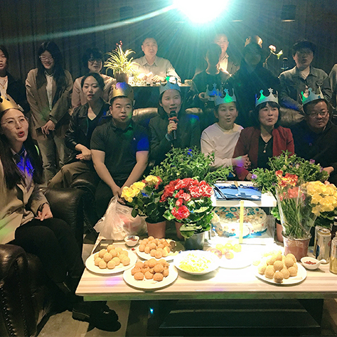 ZOBO香蕉视频色版2021年季度生日会